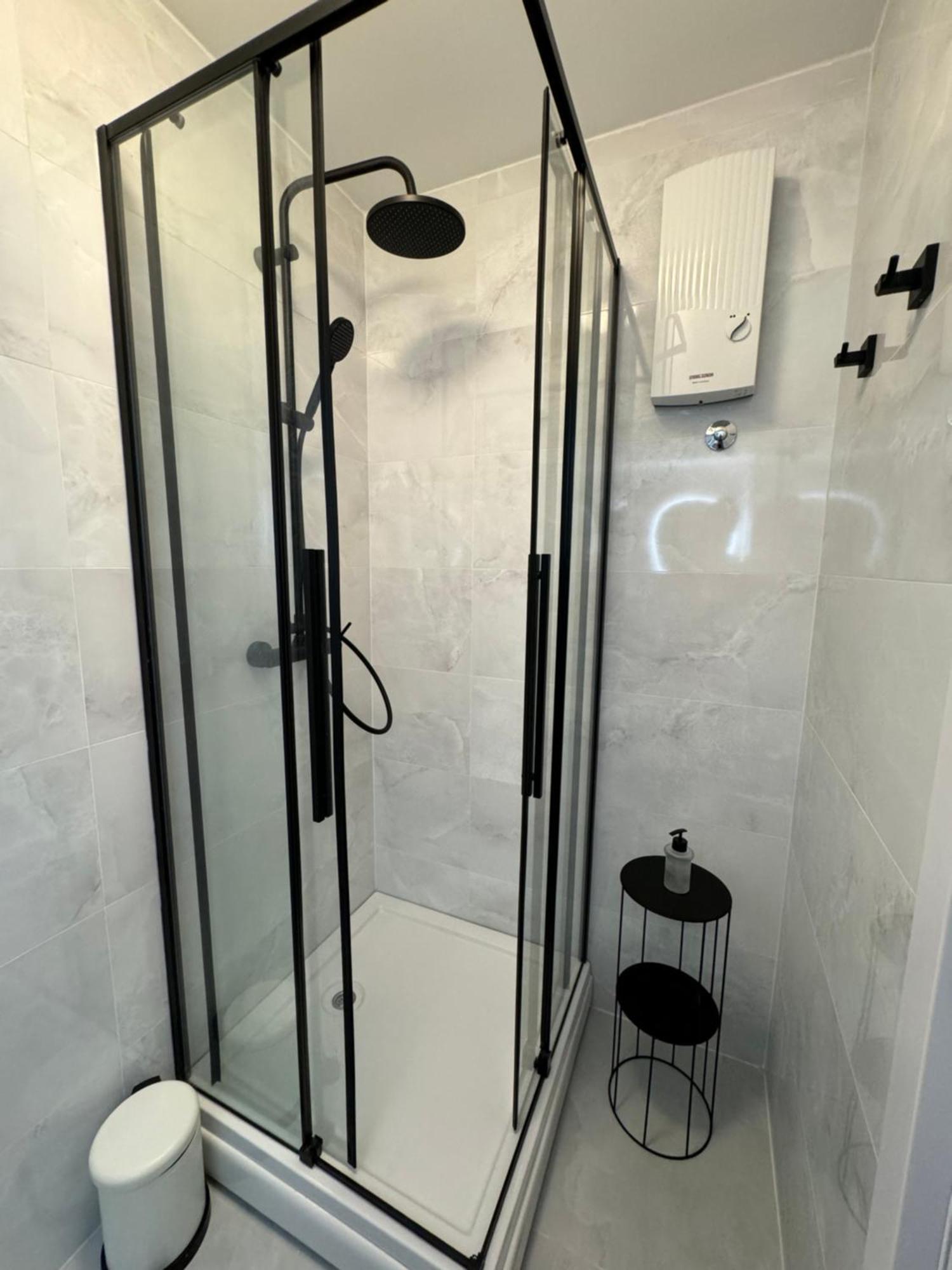 Mina Luxury Suite 2 Belgrado Buitenkant foto